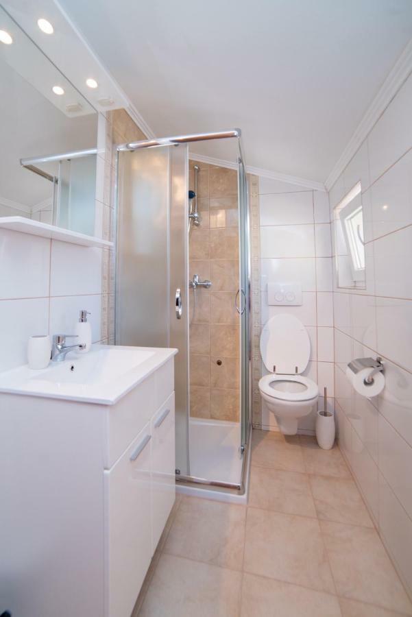 Captain'S Apartment Barbat na Rabu Экстерьер фото